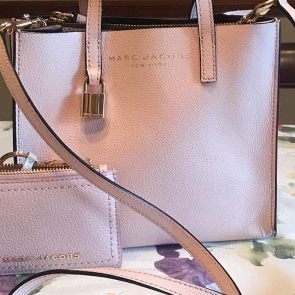 Marc Jacobs Handbags - MARC JACOB CROSSBODY BAG WALLET AND PINK POMPOM TAG WITH WALLET BAG TAG LOST